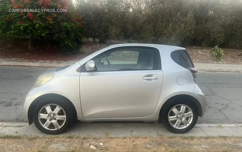 Toyota IQ 2008