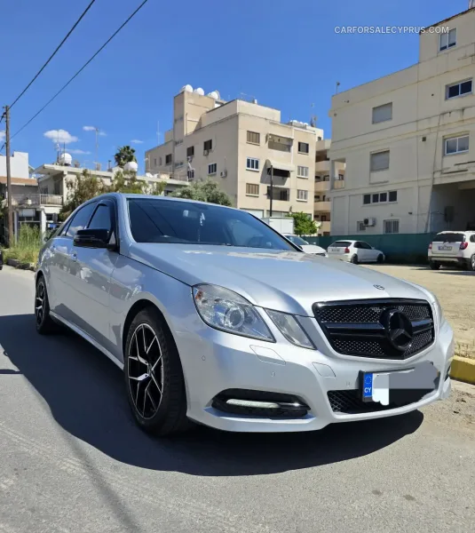Mercedes-Benz E-Class 2012