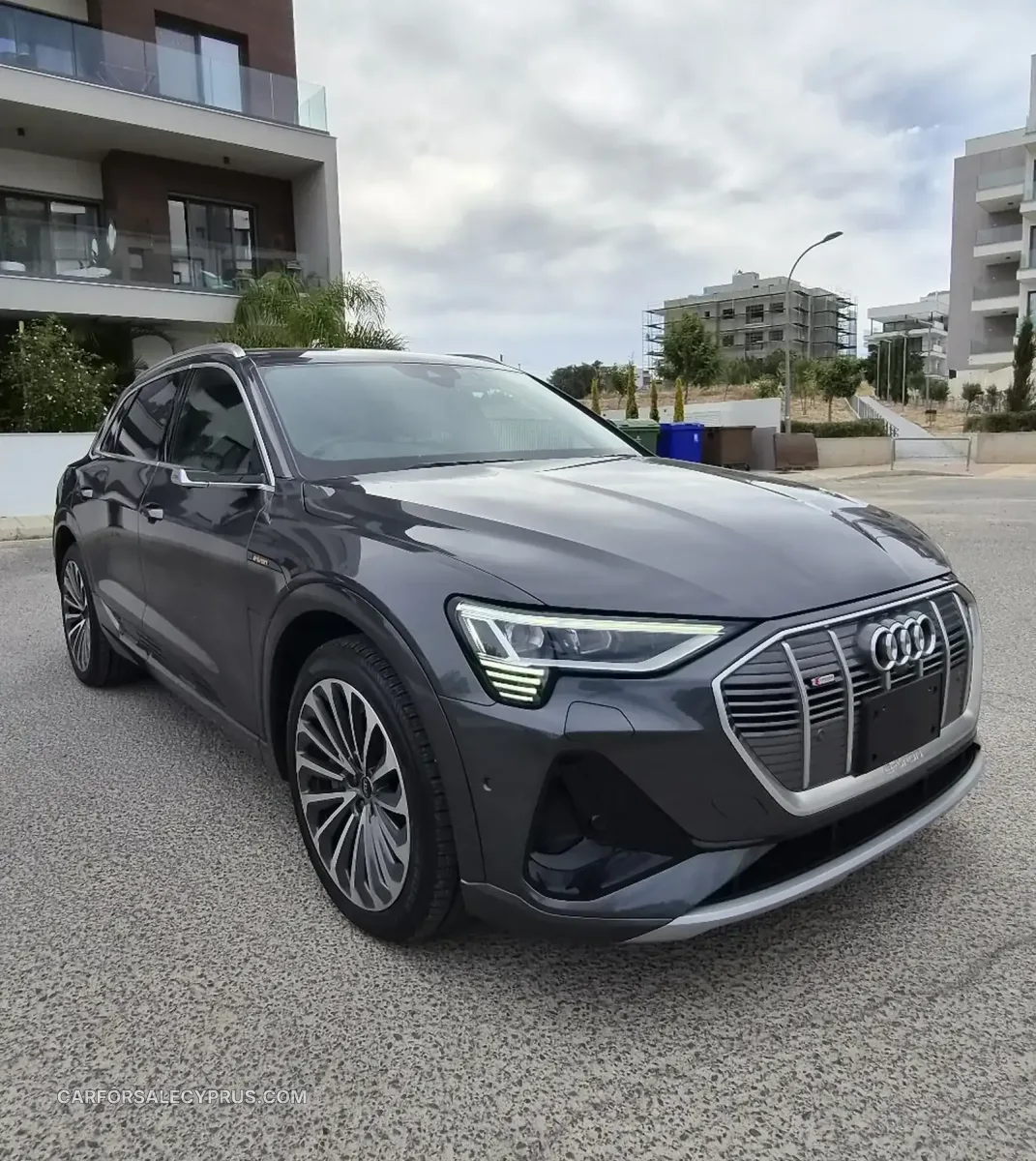 Audi e-tron 2022