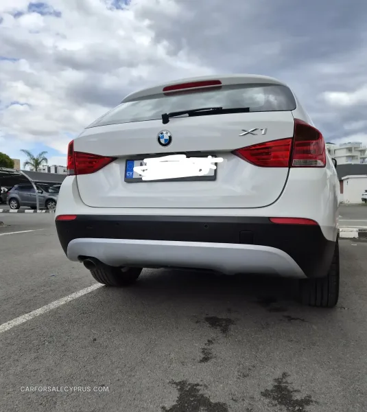 BMW X1 2011