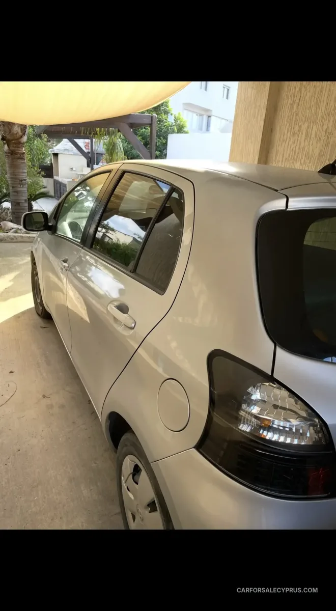Toyota Vitz 2006