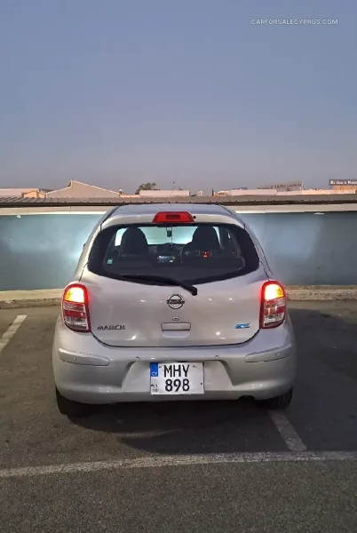 Nissan March 2010