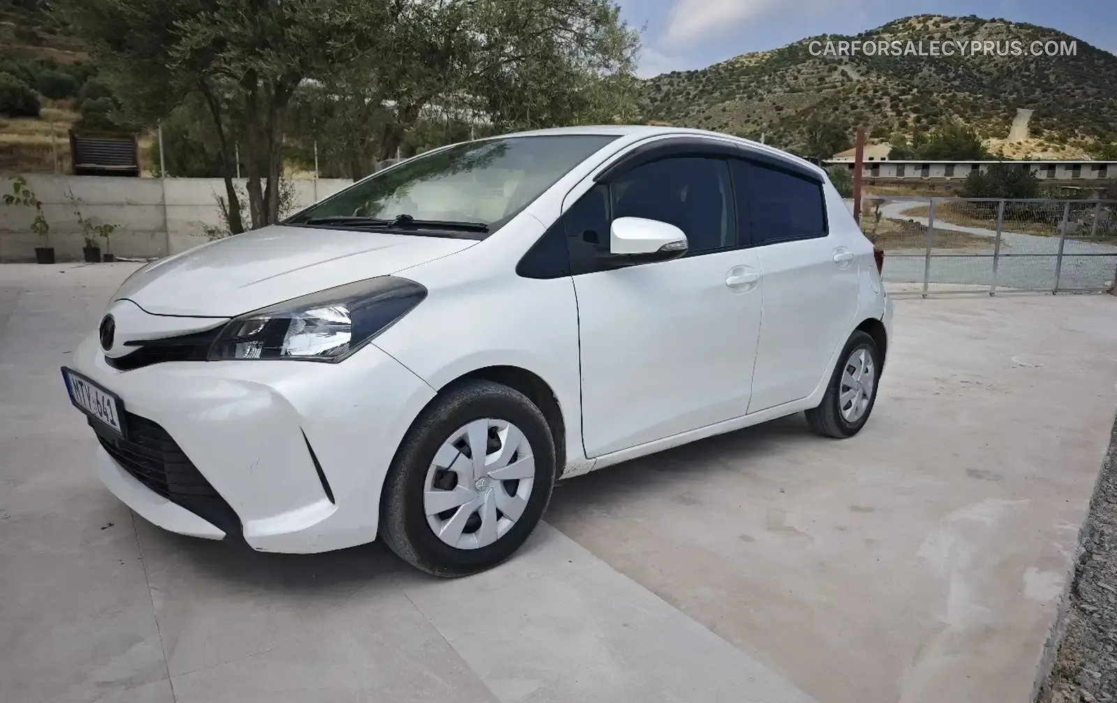 Toyota Yaris 2015