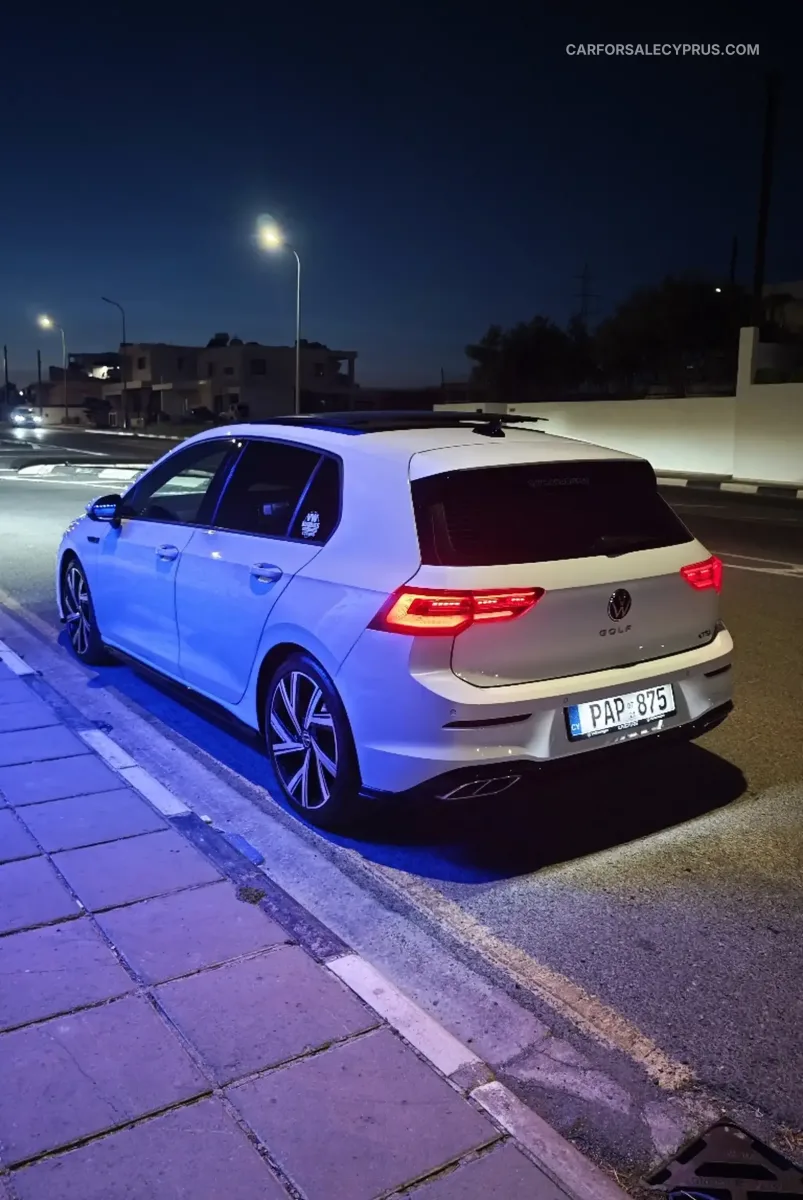 Volkswagen Golf 2021