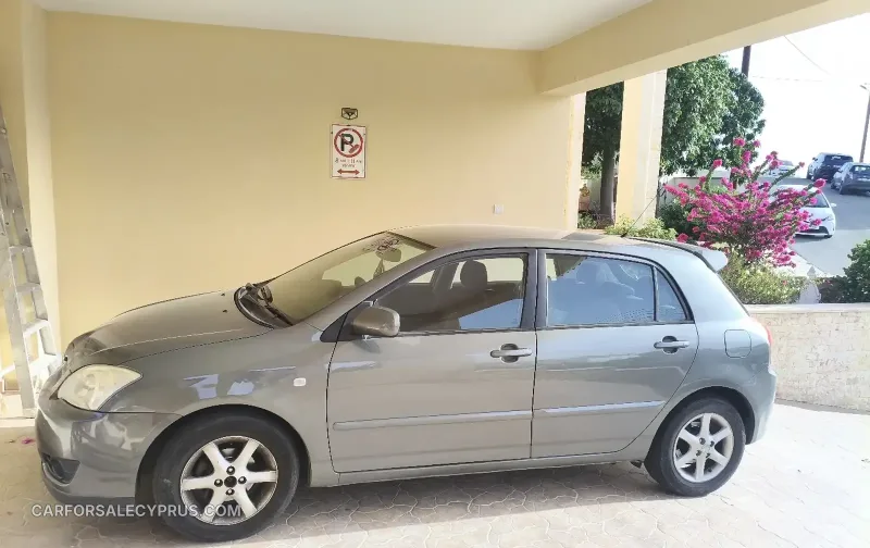 Toyota Corolla 2005