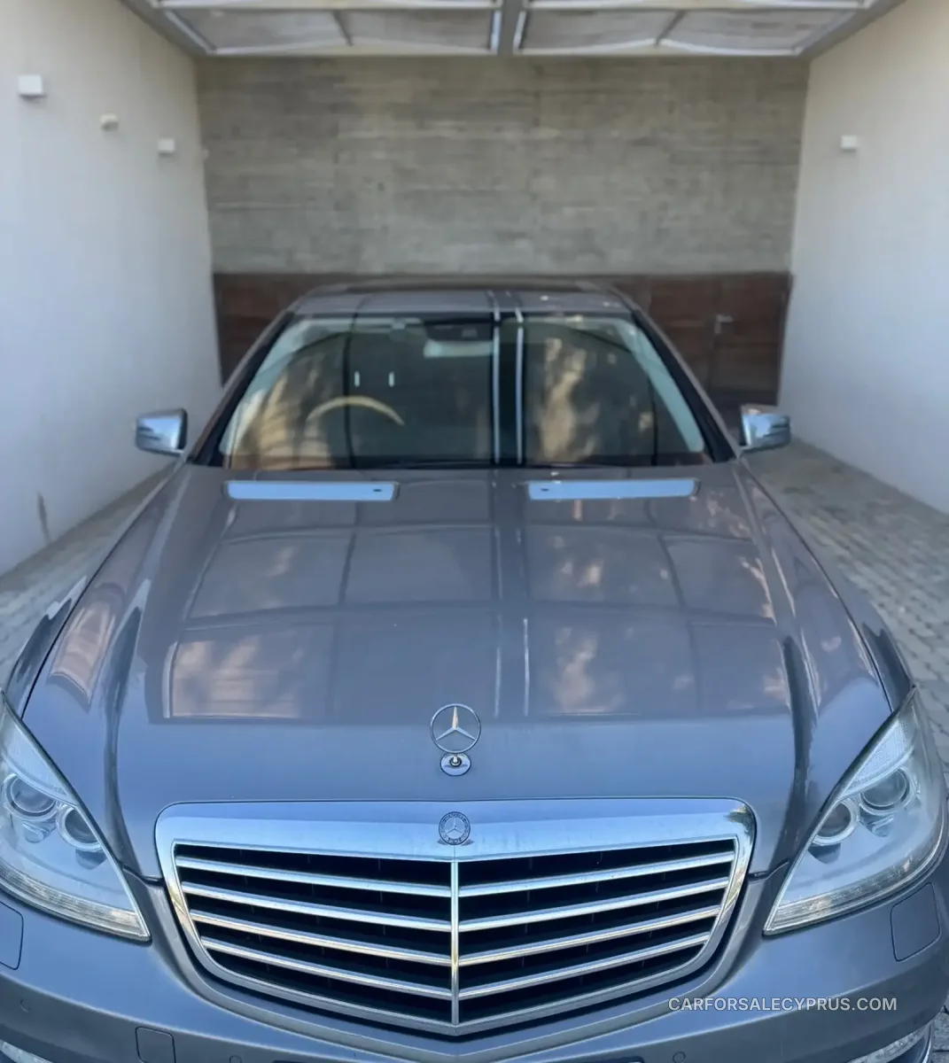Mercedes-Benz S-Class 2010