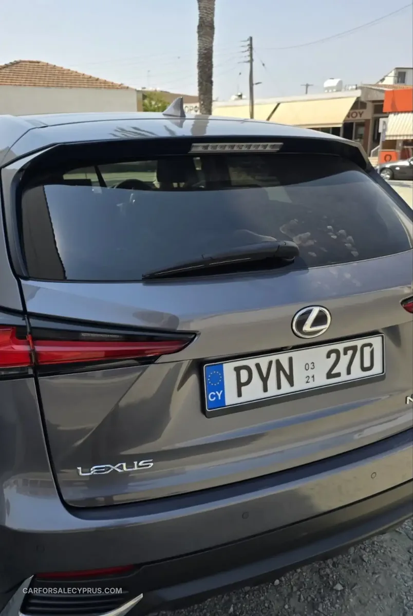 Lexus NX 2021
