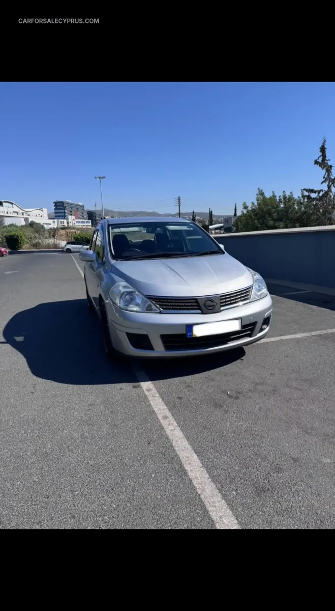 Nissan Tiida 2013