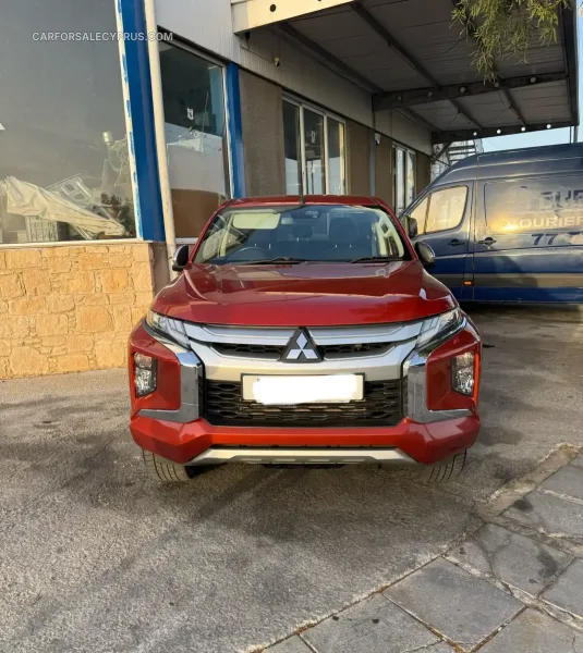 Mitsubishi L200 2021
