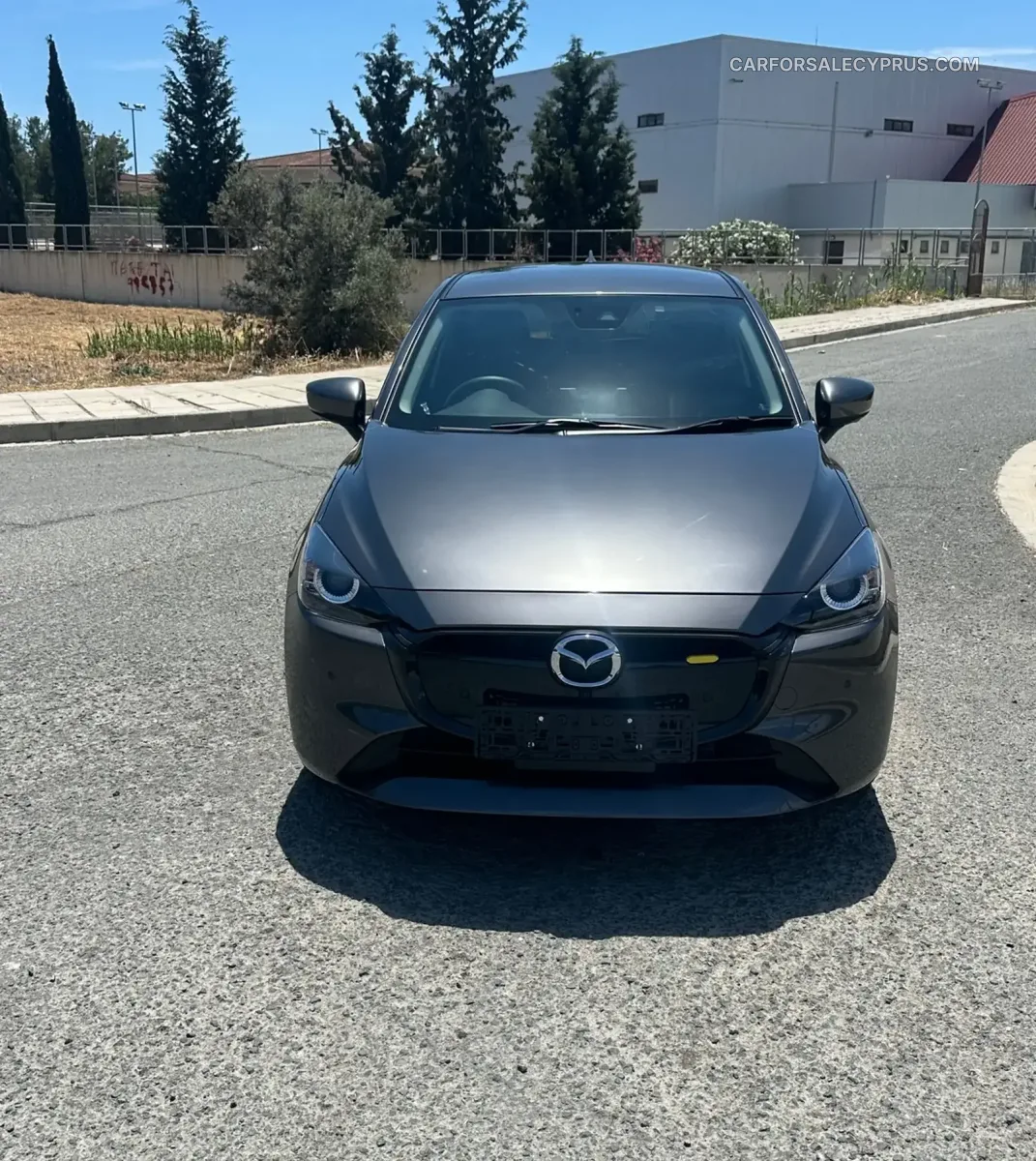 Mazda 2 2025