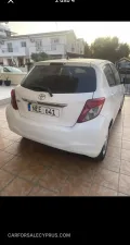 Toyota Vitz 2014 – φωτογραφία 2