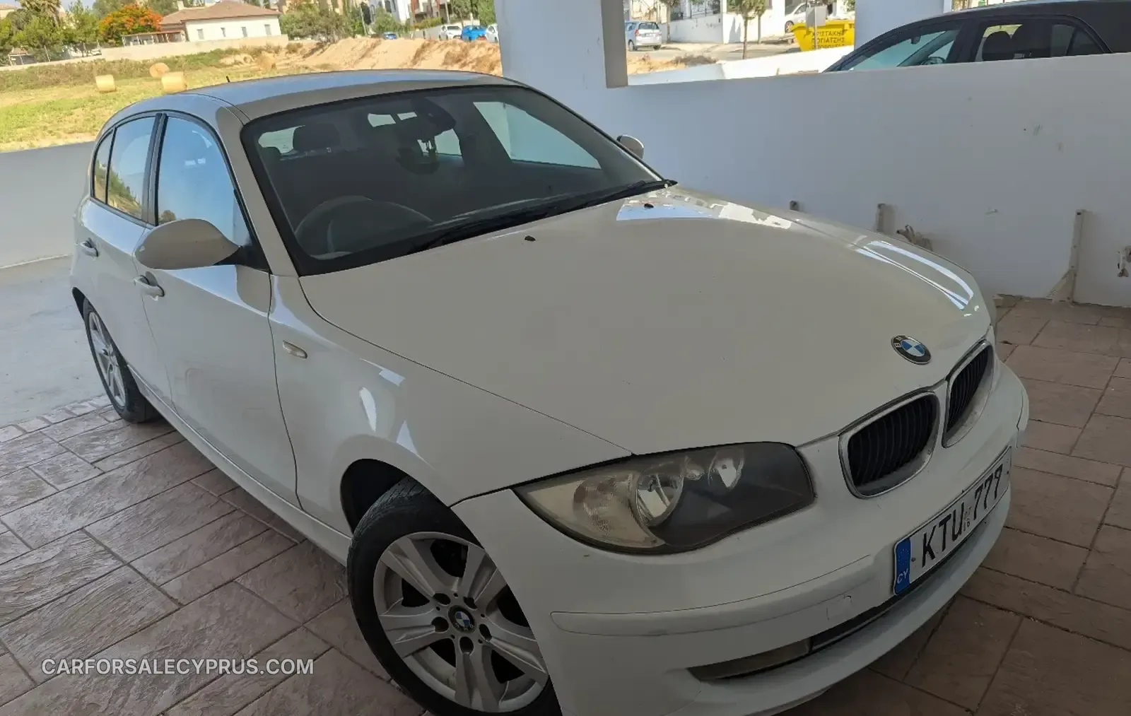 BMW Series 1 2009
