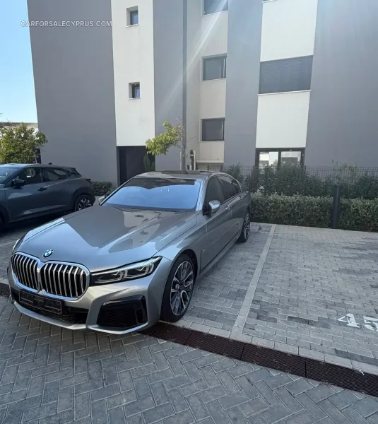 BMW Series 7 2022
