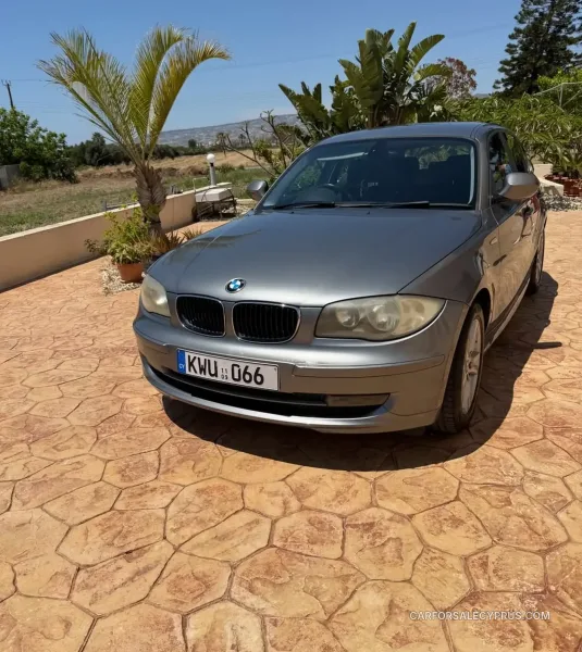 BMW Series 1 2009