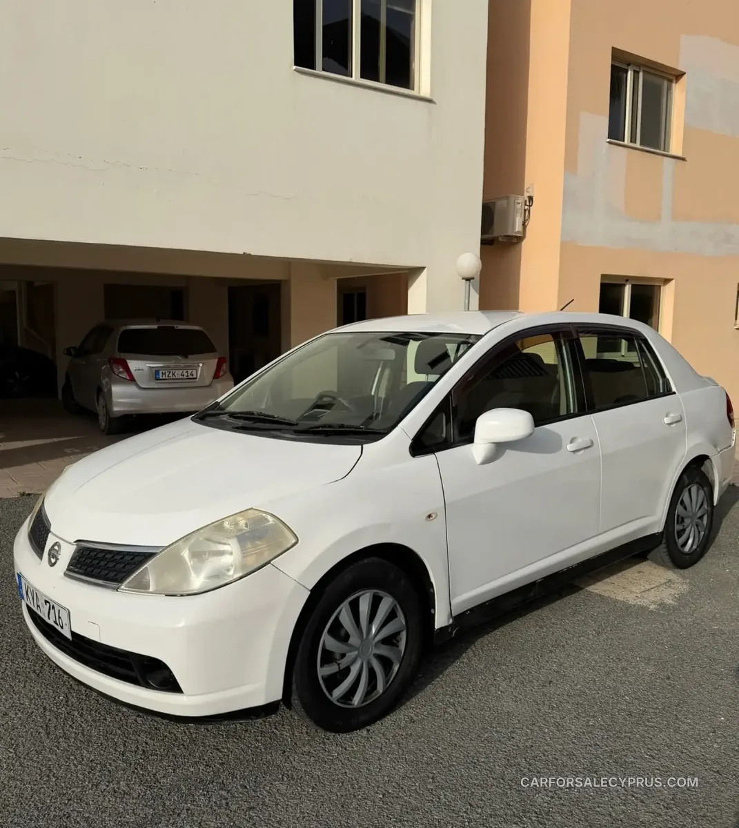 Nissan Tiida 2008