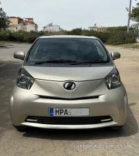 Toyota IQ 2009
