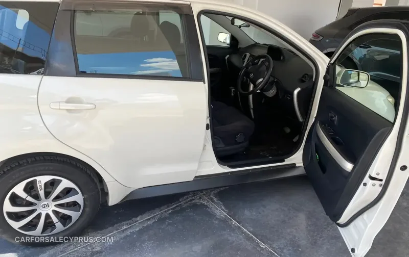 Toyota Ist 2007