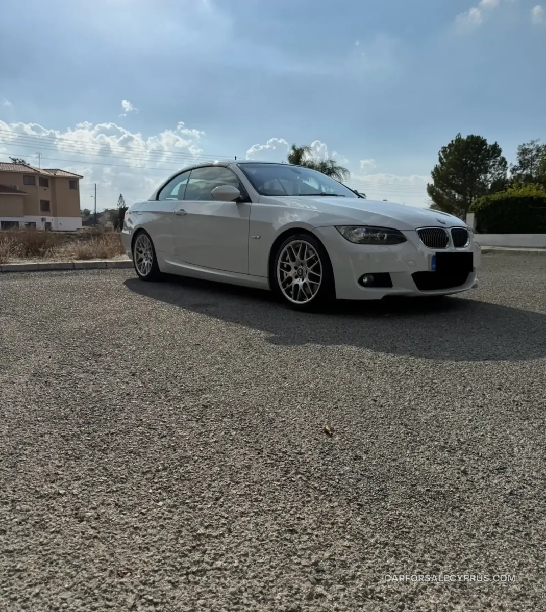 BMW Series 3 2009