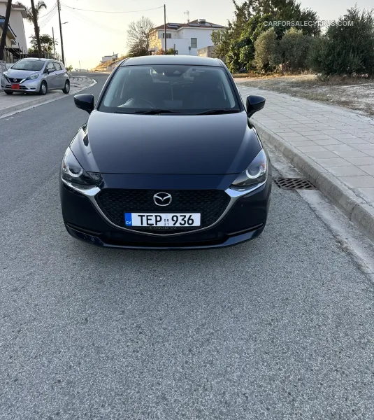 Mazda 2 2021