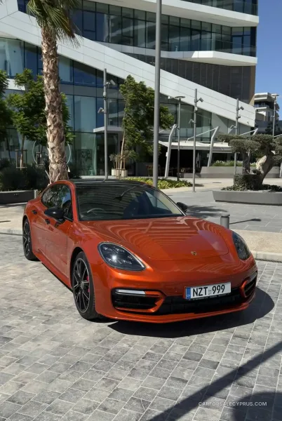 Porsche Panamera 2021