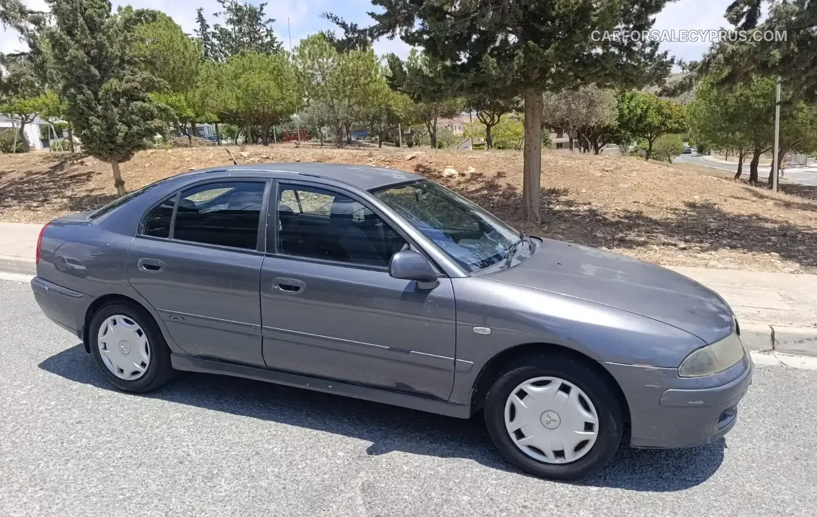 Mitsubishi Carisma 2005
