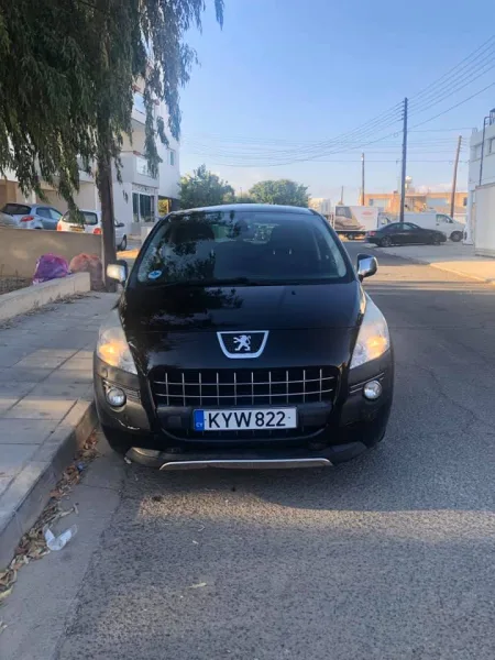 Peugeot 3008 2011