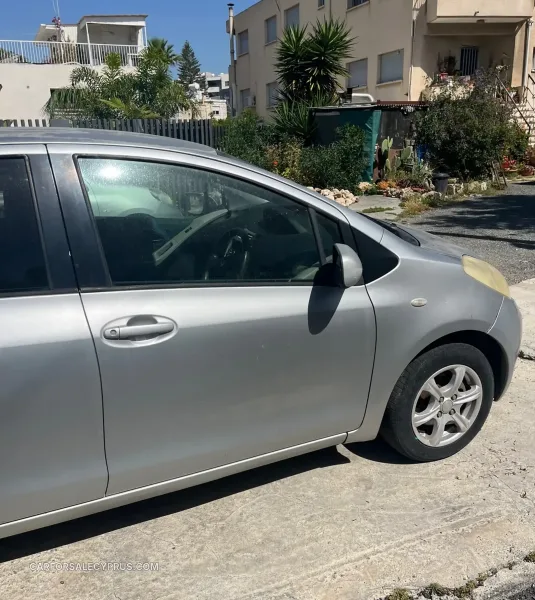 Toyota Vitz 2005