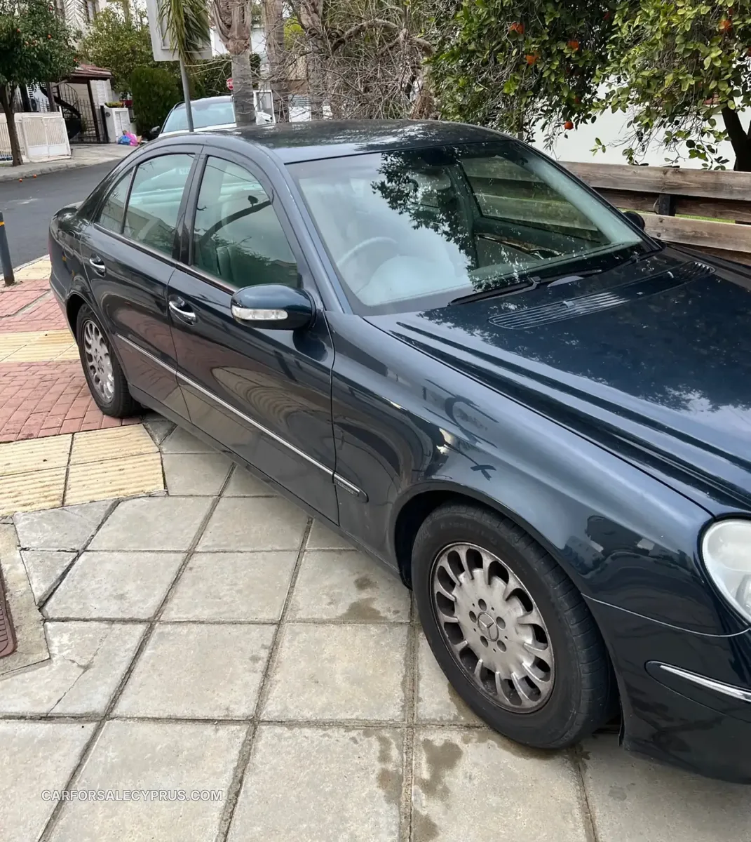 Mercedes-Benz E-Class 2004