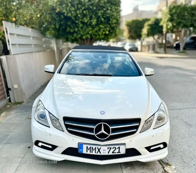 Mercedes-Benz E-Class 2011