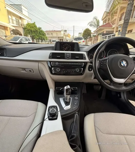 BMW Series 3 2016