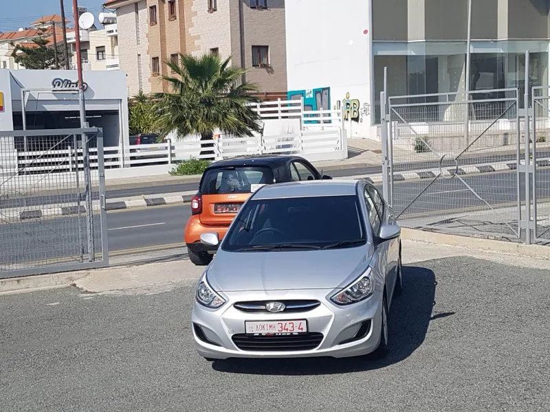 Hyundai Accent 2014