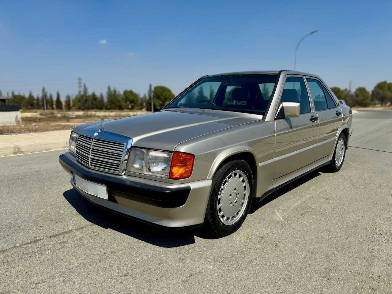 Mercedes-Benz 190e 1985