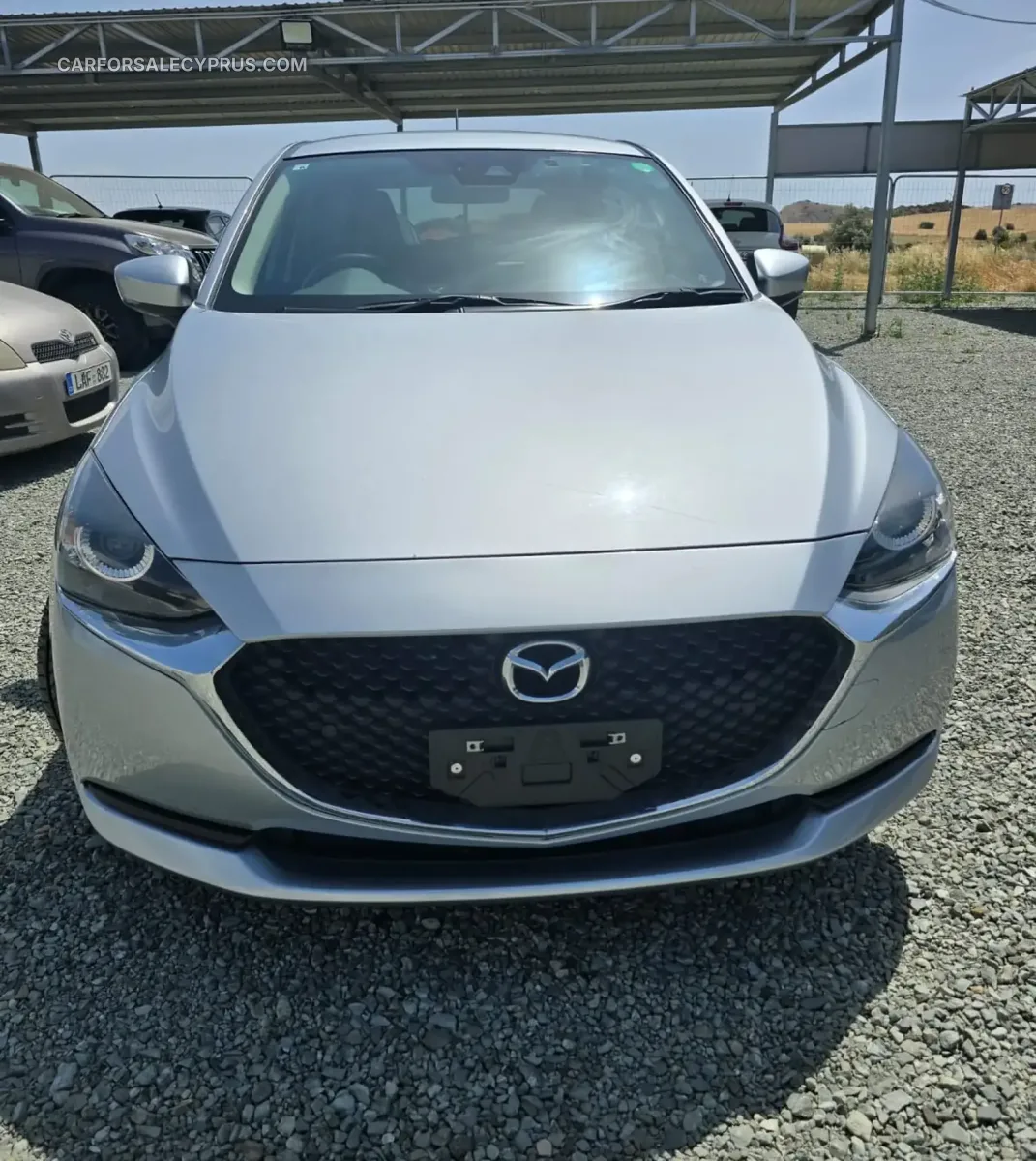 Mazda 2 2022