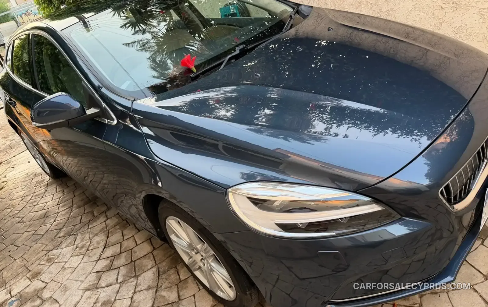 Volvo V40 2020