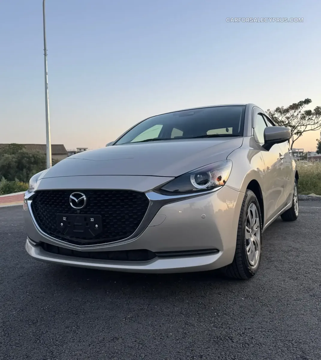 Mazda 2 2022