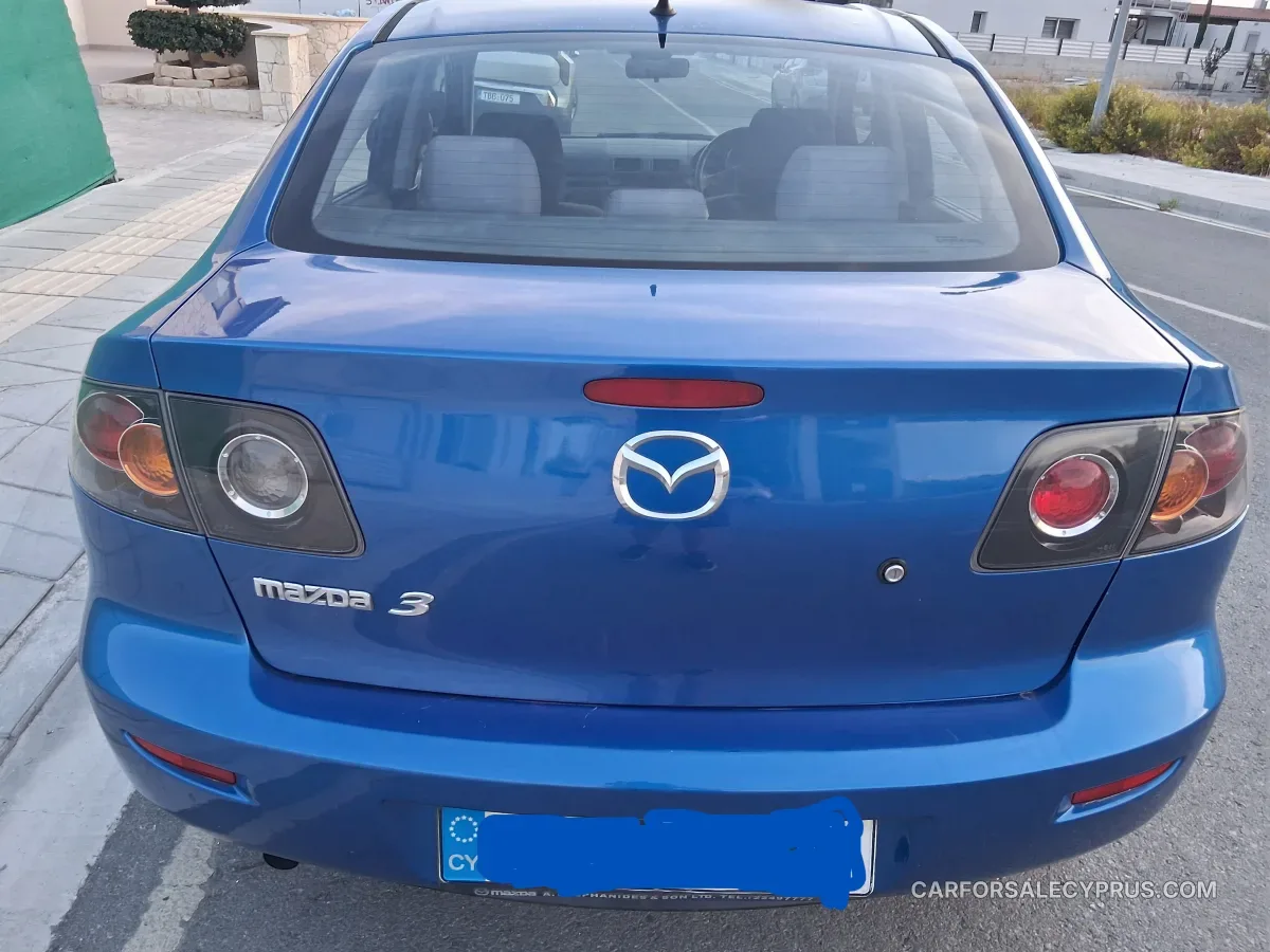 Mazda Mazda3 2005