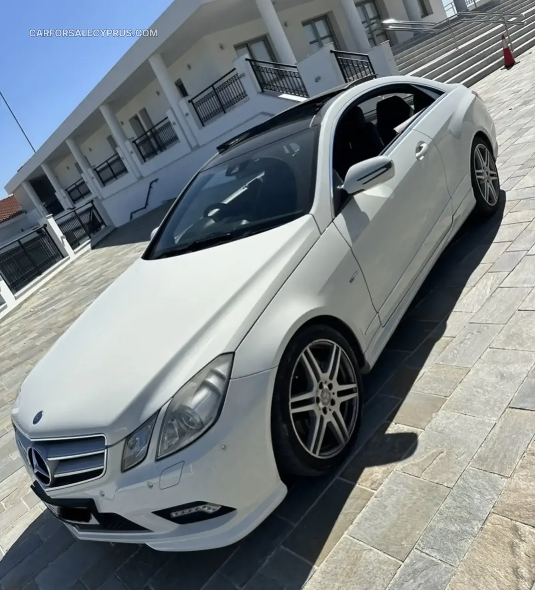 Mercedes-Benz E-Class 2010