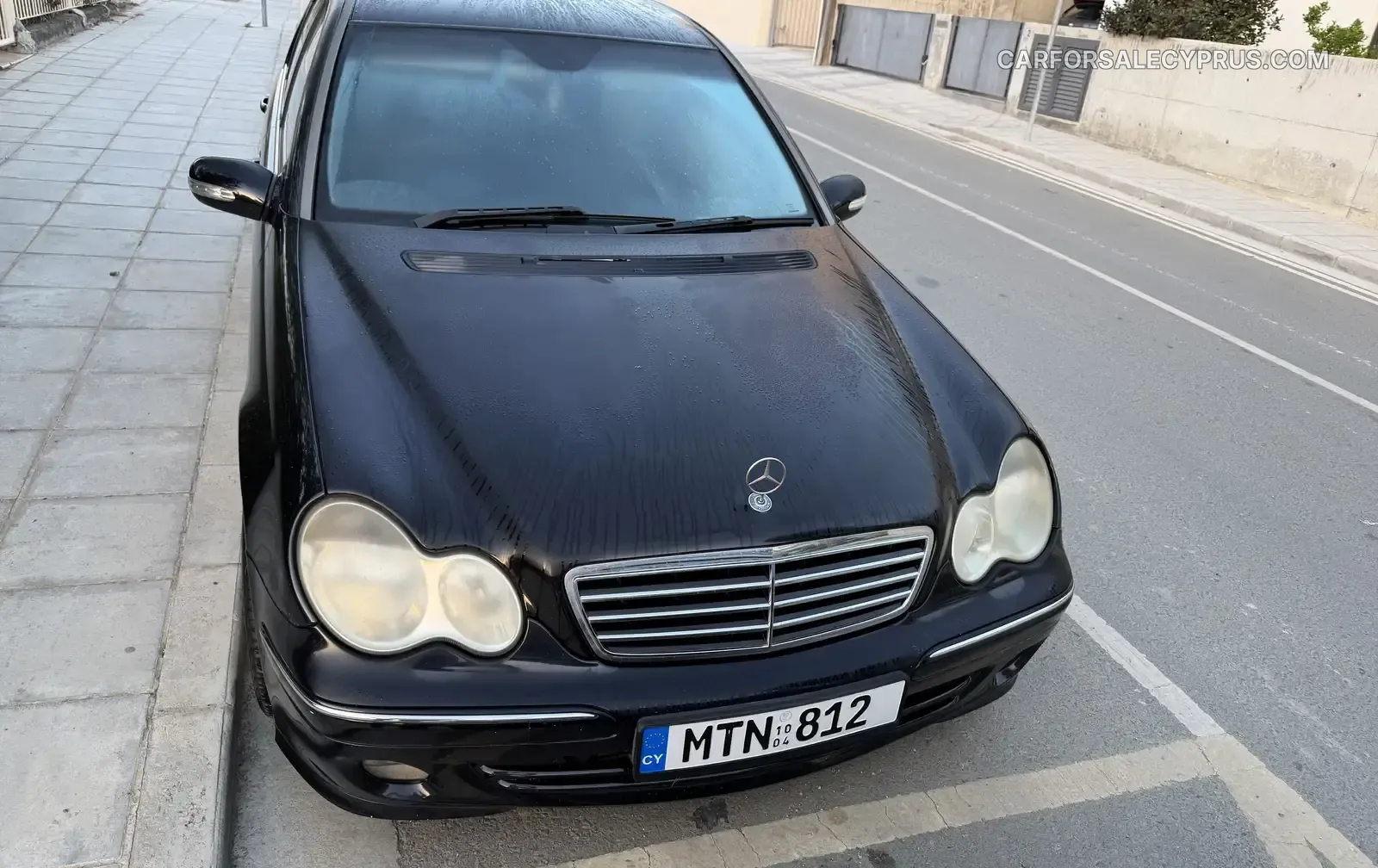 Mercedes-Benz C-Class 2004