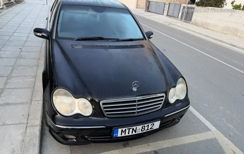 Mercedes-Benz C-Class 2004