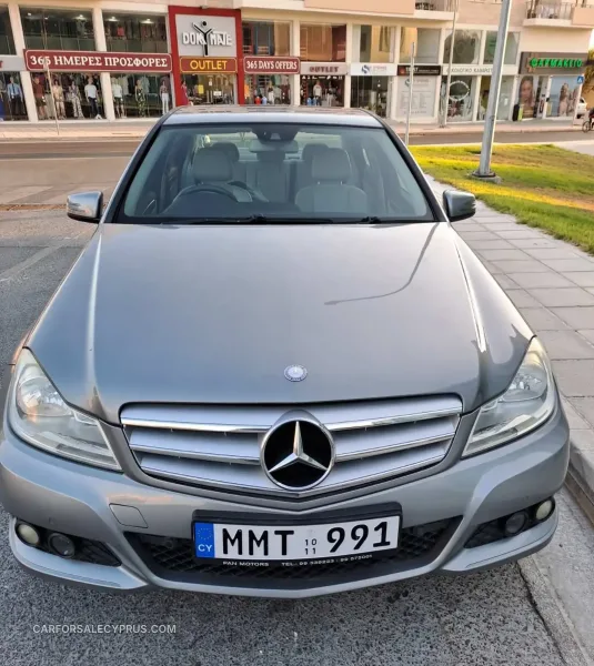 Mercedes-Benz C-Class 2011