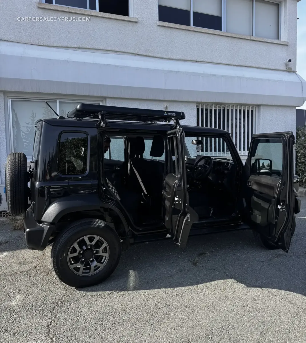 Suzuki Jimny 2025