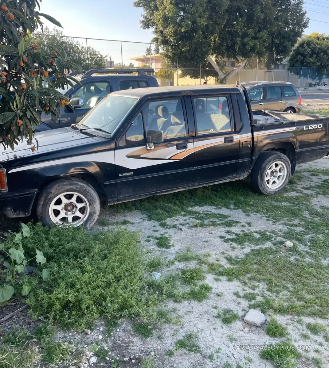 Mitsubishi L200 1999