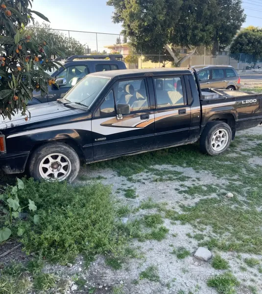 Mitsubishi L200 1999