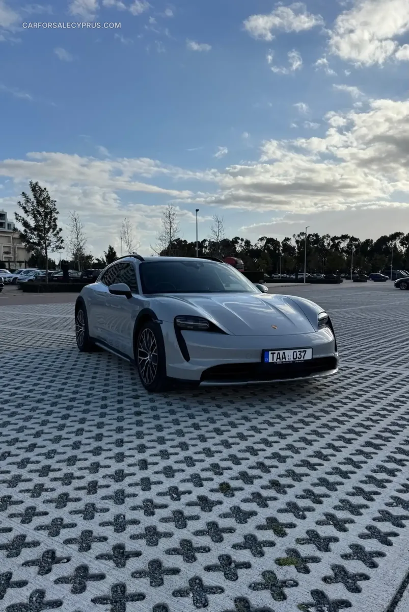 Porsche Taycan 2022