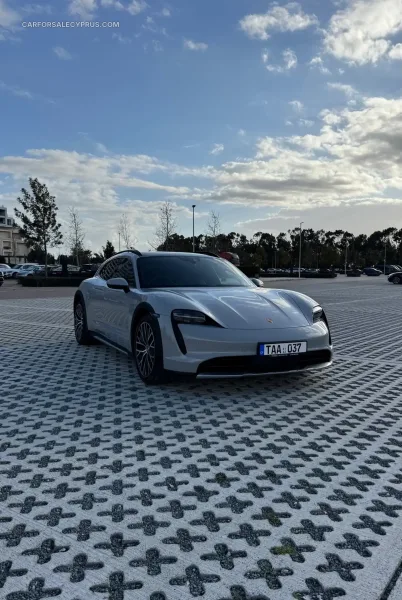 Porsche Taycan 2022