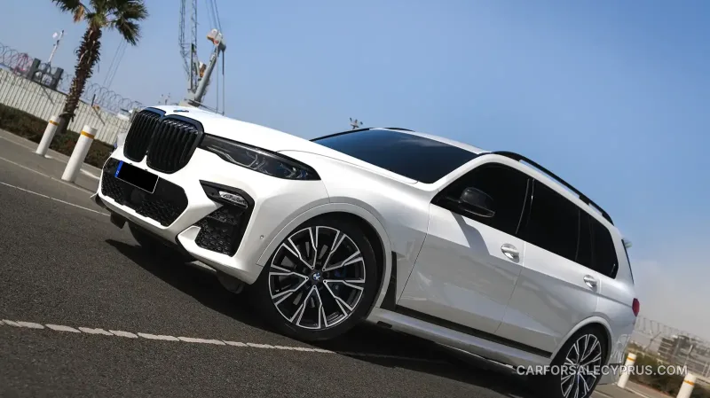 BMW X7 2021