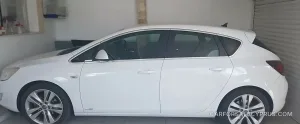 Opel Astra 2011