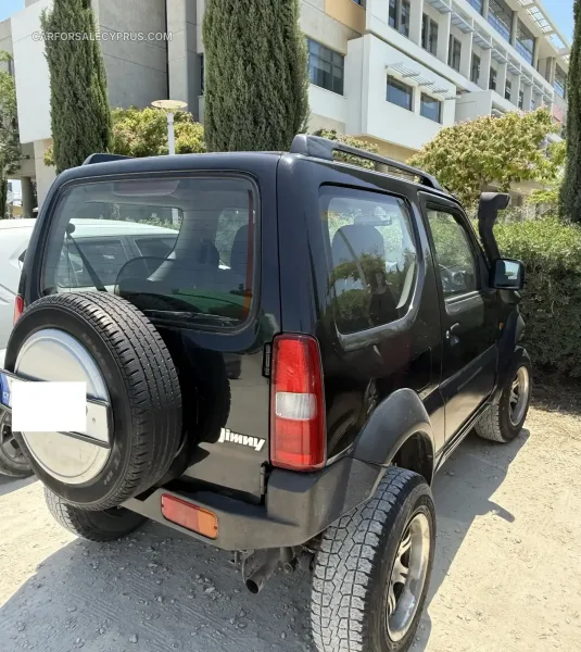 Suzuki Jimny 2011