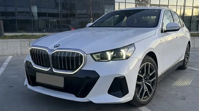 BMW i5 2025