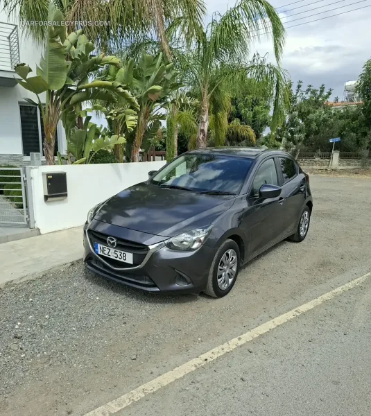 Mazda Demio 2015